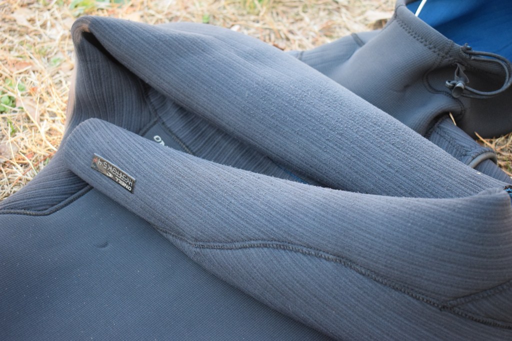 O'Neill Hyperfreak 5/4+ Chest Zip, pilling on arms