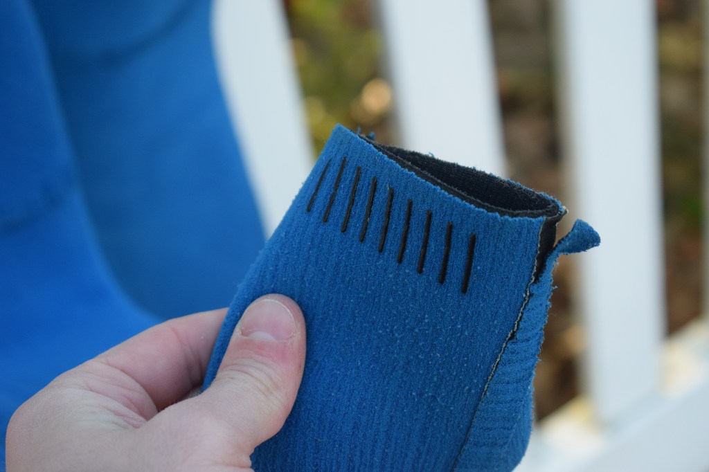 O'Neill Hyperfreak 5/4+ Chest Zip, damage to ankle lining